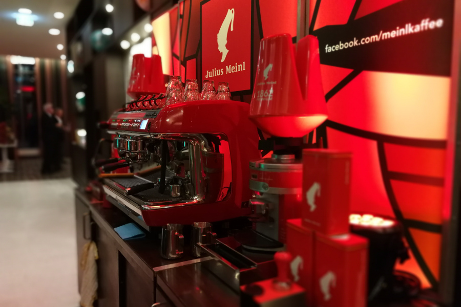 Close-Up Julius Meinl Kaffeemaschine